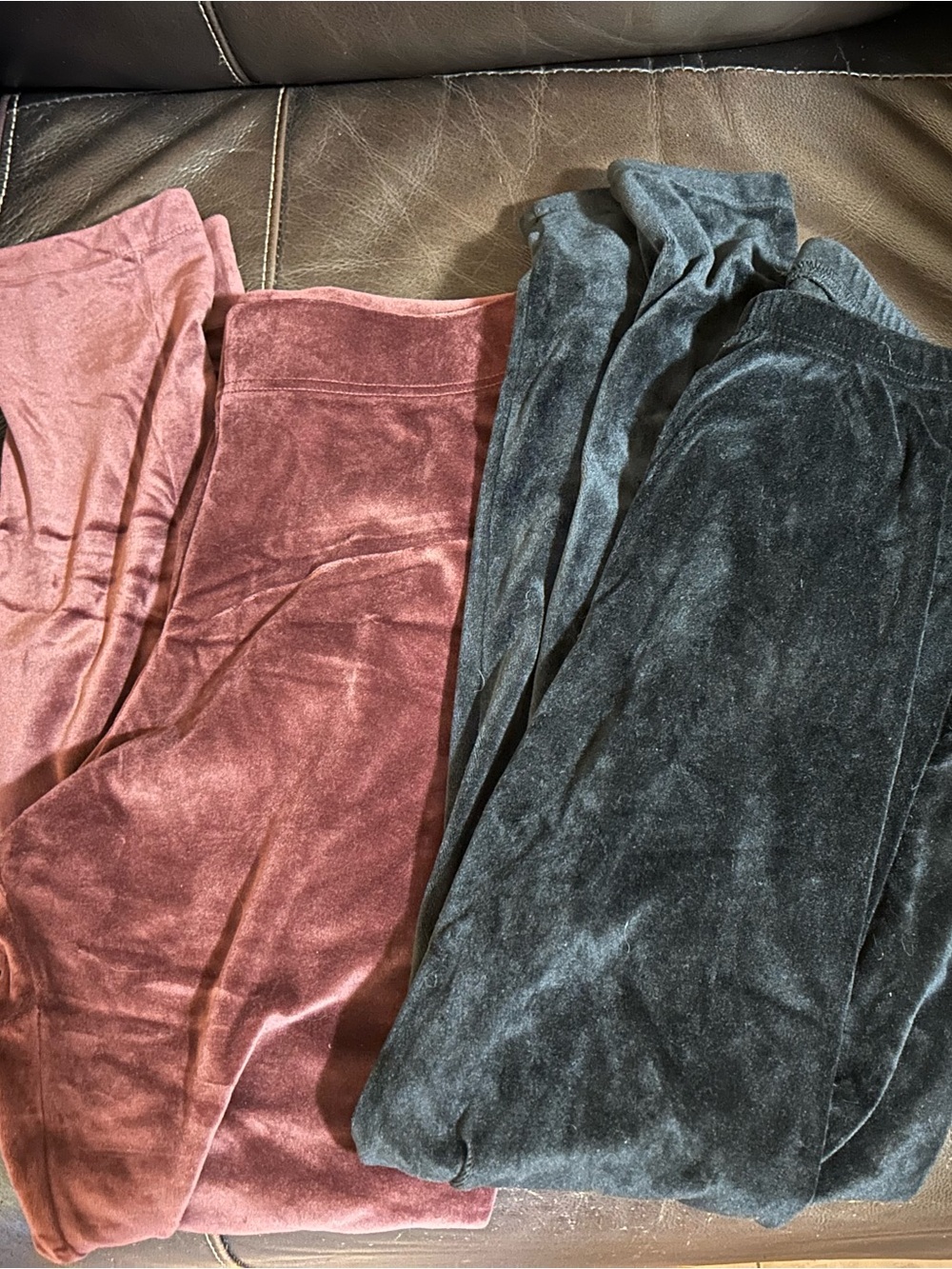 Old Navy women’s size large burgundy and black velvet leggings bundle